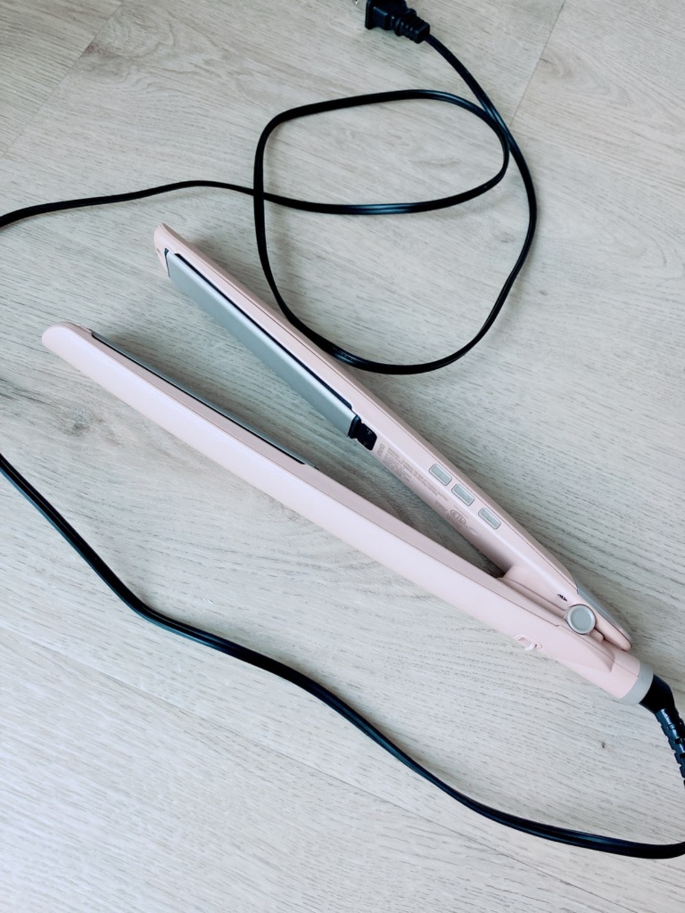 Conair Hair Straightener Flat Iron Pink